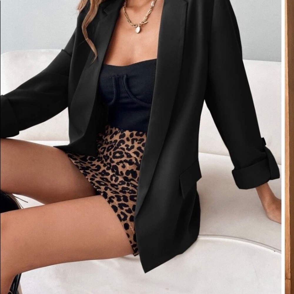 NWT- NEW IN BAG-SHEIN BLAZER - black - M.